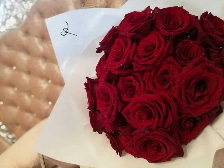 'ขวัญ' เฉลย!! เจ้าของดอกไม้ปริศนาวันวาเลนไทน์ 