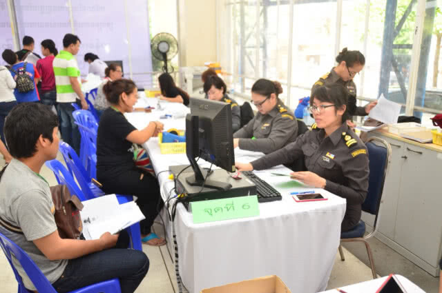 เตือน! แรงงาน กัมพูชา-ลาว-เมียนมาร์ รีบไปศูนย์ OSS ภายใน 31 มี.ค. 61