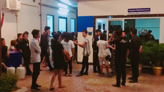 พนักงานบ่อนกาสิโนฝั่งเมียนมาร์ ประท้วงบ่อน หยุดงานชั่วคราวไม่แจ้งล่วงหน้า