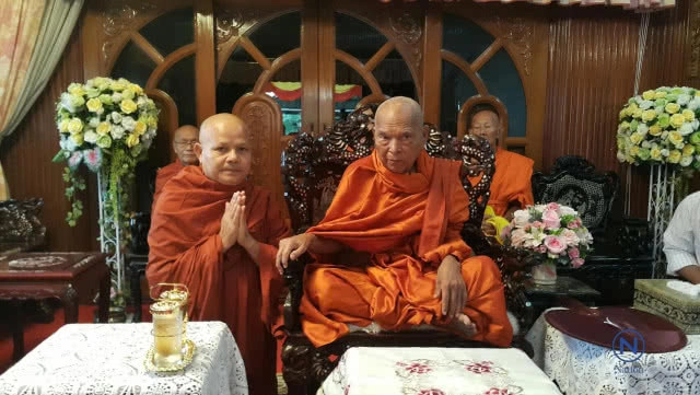 พระมหาสังฆนายก  ประธานมหาสังฆนายกแห่งสหภาพเมียนมาร์  เดินทางเยี่ยมชมวัดนายโรงเป็นการส่วนตัว