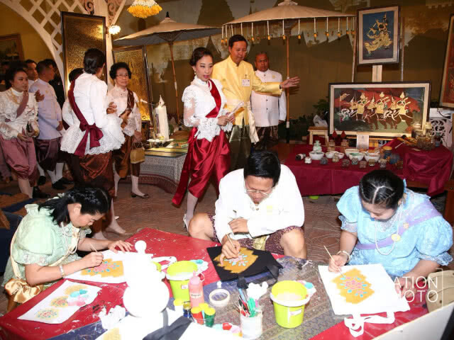 พระเจ้าหลานเธอ พระองค์เจ้าพัชรกิติยาภา เสด็จชมบรรยากาศงานอุ่นไอรักฯ
