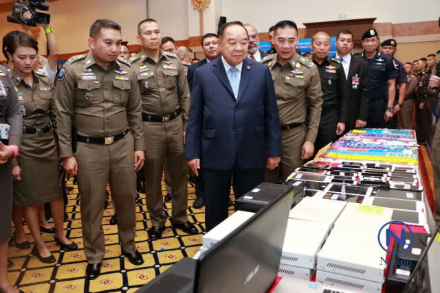 "บิ๊กป้อม"แถลงผลงาน 3 เดือน
ศูนย์ปราบแก๊งคอลเซ็นเตอร์
รวบผู้ต้องหา 229 ราย
ยึดทรัพย์ได้กว่า 120 ล้าน