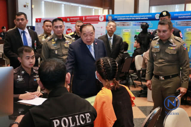 "บิ๊กป้อม"แถลงผลงาน 3 เดือน
ศูนย์ปราบแก๊งคอลเซ็นเตอร์
รวบผู้ต้องหา 229 ราย
ยึดทรัพย์ได้กว่า 120 ล้าน