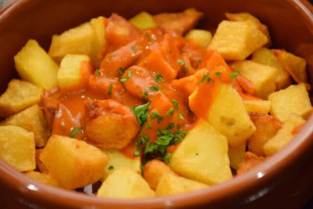 อร่อยปักหมุด : "El Tapeo (เอล ทาเปโญ่)" ร้านอาหารสเปนแท้ ๆ ใจกลางเมือง