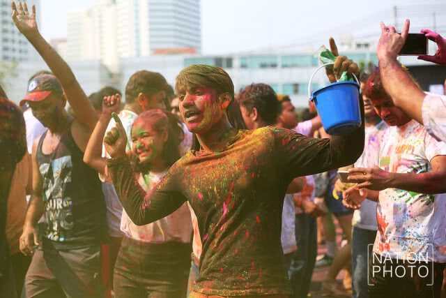 (ภาพชุด) Holi Rangotsav  "เทศกาลแห่งสีสัน"