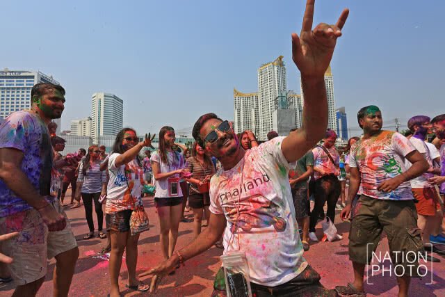 (ภาพชุด) Holi Rangotsav  "เทศกาลแห่งสีสัน"