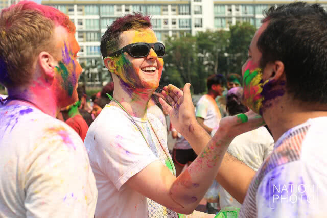 (ภาพชุด) Holi Rangotsav  "เทศกาลแห่งสีสัน"