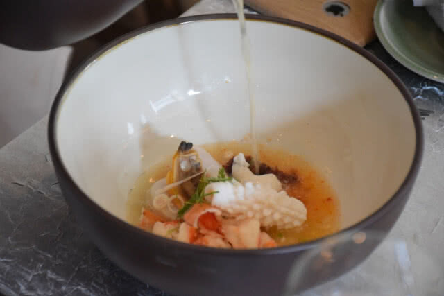 อร่อยปักหมุด : อาหารไทย 12 คอร์ส ครีเอทโดยเชฟริน สุดสร้างสรรค์ ณ ห้องอาหารศิลาดล โรงแรมสุโขทัย สาทร