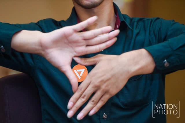 จดแล้ว! "ธนาธร" ยื่นจัดตั้งพรรคอนาคตใหม่ ที่ กกต.