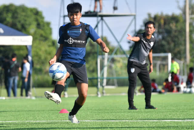 ช้างศึก ยู19 ซ้อมเข้ม! อิสสระรับยังกังวลเรื่องความฟิตและต่อเนื่องของเด็ก