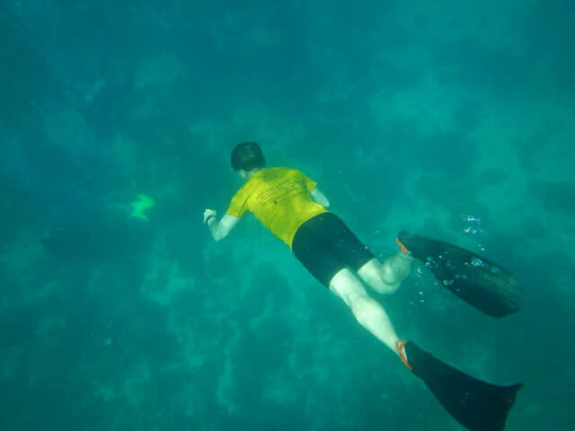 รมว.ท่องเที่ยว ร่วมกิจกรรม Trash Zero เก็บขยะบริเวณชายหาด