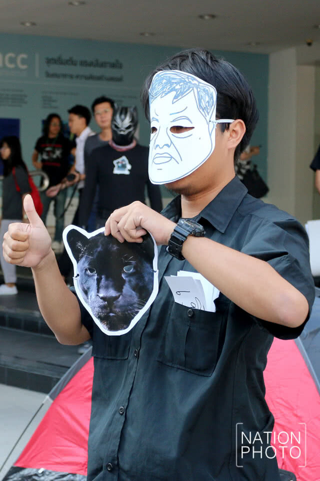 (ภาพชุด) กลุ่ม T Challa คนพันธุ์เสือดำ จัดการแสดงพร้อมประกาศเจตนารมณ์