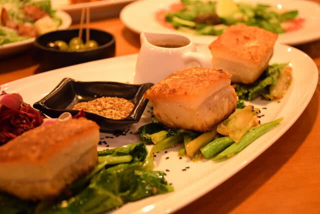 อร่อยปักหมุด : Link Cuisine & Bar แหล่งแฮงค์เอาท์รูปแบบใหม่กลางซอยเย็นอากาศย่านสาทร