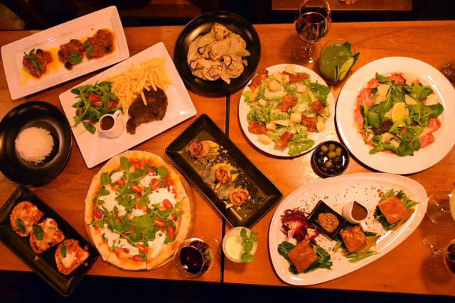 อร่อยปักหมุด : Link Cuisine & Bar แหล่งแฮงค์เอาท์รูปแบบใหม่กลางซอยเย็นอากาศย่านสาทร