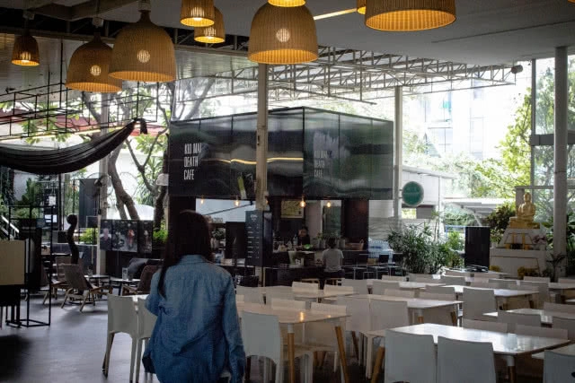 มรณานุสติ คาเฟ่ ร้านกาแฟที่ทำให้คุณได้ใกล้ชิดกับ 'ความตาย'