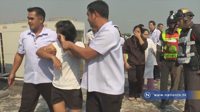 ตำรวจชัยนาทช่วยชีวิตสาวเครียดเตรียมกระโดดตึก รพ.
