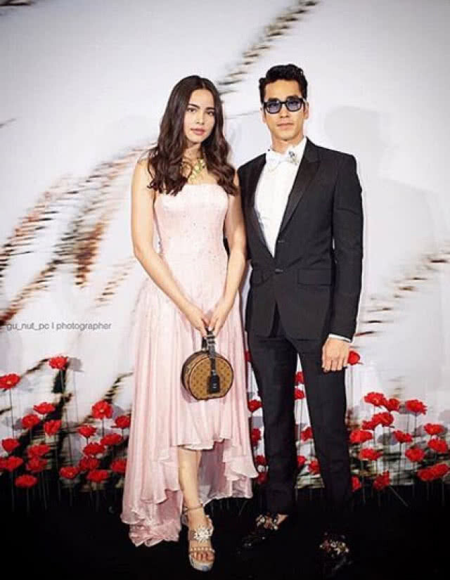 "ณเดชน์" ยังเป็นนัมเบอร์วันของ "ญาญ่า"
แต่จะเดินหน้าต่อมั้ย?