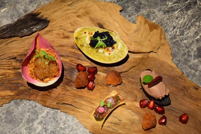 อร่อยปักหมุด : "Wang Hingnoi" เปิดประสบการณ์ทานอาหารแบบ Fine Dinning ใต้แสงหิ่งห้อยนับร้อยตัว