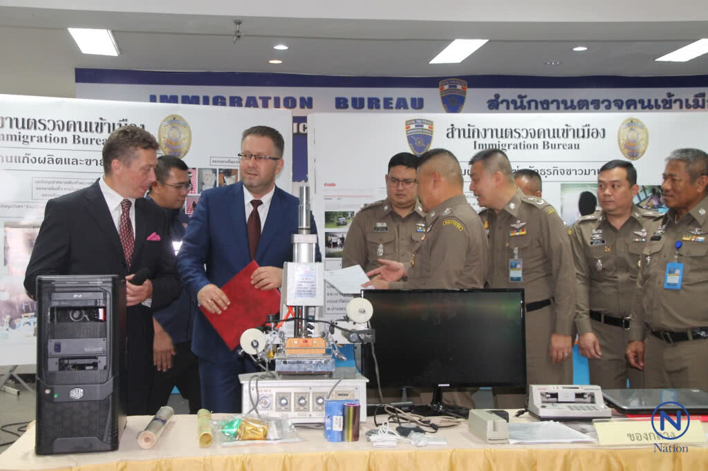 สตม.รวบคนร้าย3คดีใหญ่ สตม.รวบคนร้าย3คดีใหญ่