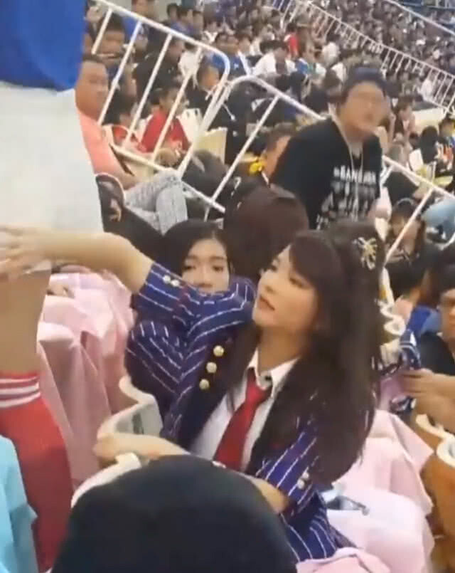 โอตะ ร่วมชื่นชม!! ศิลปินBNK48 เอาผ้าบังกันโป๊นักข่าวสาว