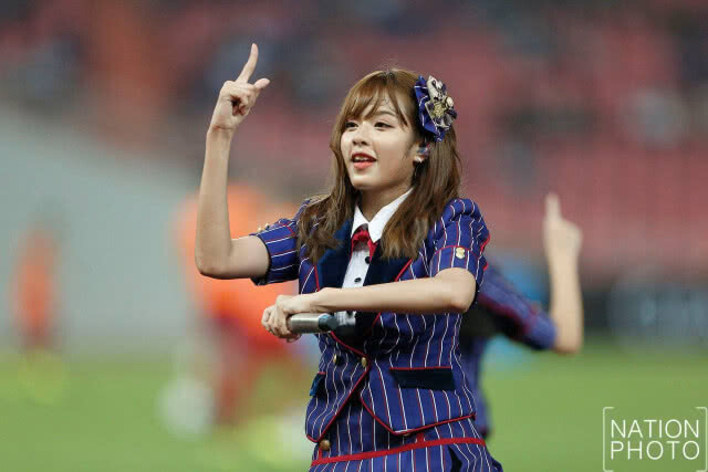 โอตะ ร่วมชื่นชม!! ศิลปินBNK48 เอาผ้าบังกันโป๊นักข่าวสาว