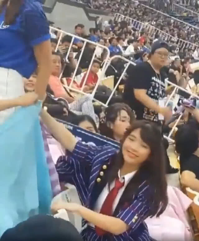 โอตะ ร่วมชื่นชม!! ศิลปินBNK48 เอาผ้าบังกันโป๊นักข่าวสาว