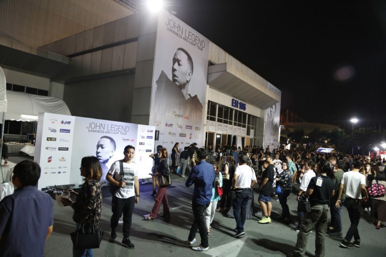 บรรยากาศคอนเสิร์ต 'JOHN LEGEND DARKNESS AND LIGHT'