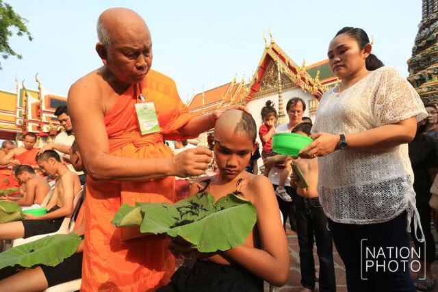 พิธีบรรพชาสามเณรภาคฤดูร้อน 88 รูป เฉลิมพระเกียรติสมเด็จพระเทพฯ