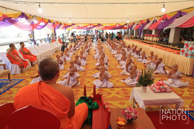 พิธีบรรพชาสามเณรภาคฤดูร้อน 88 รูป เฉลิมพระเกียรติสมเด็จพระเทพฯ