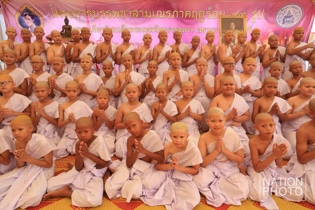 พิธีบรรพชาสามเณรภาคฤดูร้อน 88 รูป เฉลิมพระเกียรติสมเด็จพระเทพฯ