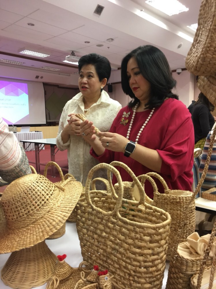 'การบินไทย' คัดผลิตภัณฑ์ OTOP 
จำหน่ายบนเครื่องบินในทุกเส้นทาง 
ยกระดับแบรนด์สู่สากล