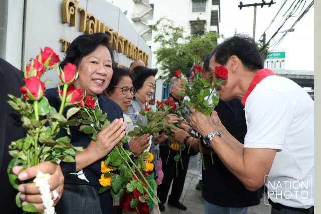 ครูเกษียณ รร.อัสสัมชัญ
ร้องศาลแรงงานกลาง
ปม"เงินบำนาญ"หลังเกษียณ