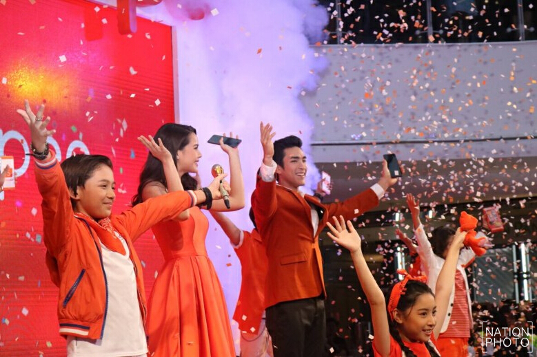 (คลิป) เขินหนักมาก! ญาญ่า' ถูก 'ณเดชน์' บอก 'รัก'