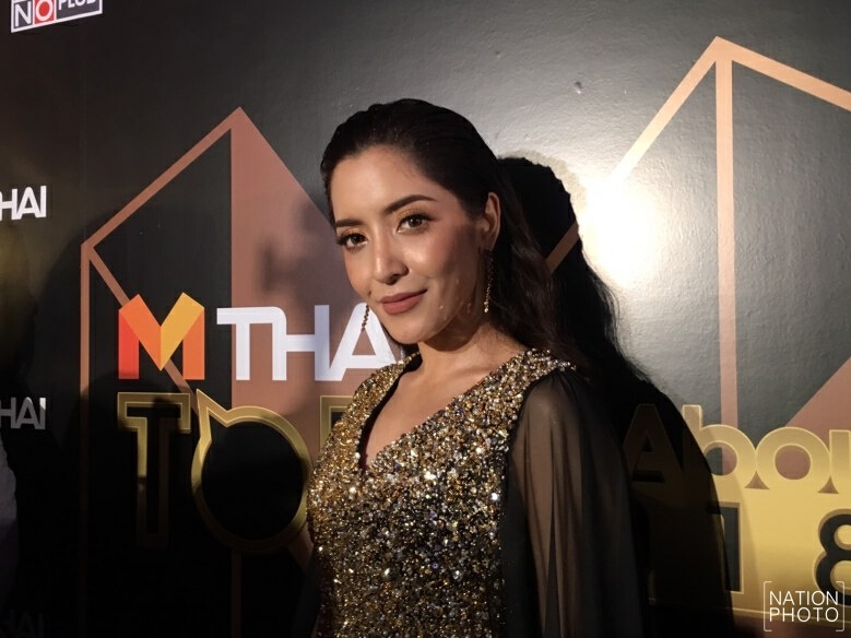 "พิ้งกี้" ลั่น! ไม่ขอตอบ
เรื่อง "โป๊ป" ขอไลน์
เป็นข่าวไม่มีมูล