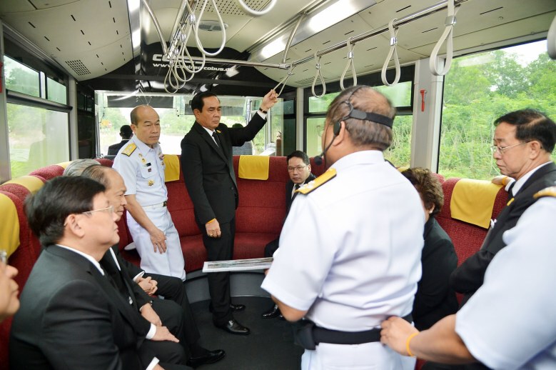 ผ่าน "ไฮสปีดเทรน" 3สนามบิน เตรียมร่างทีโออาร์ร่วมทุนเอกชน 50 ปี