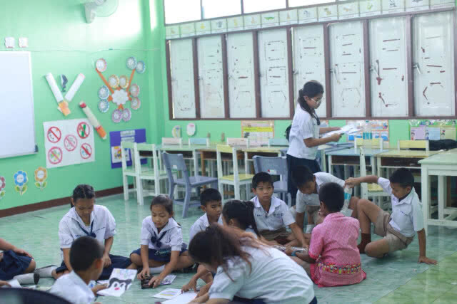 นศ. ม.กรุงเทพ จัดโครงการจิตอาสา "Happy Builder" สร้างความสุข ให้กับน้องๆด้อยโอกาส