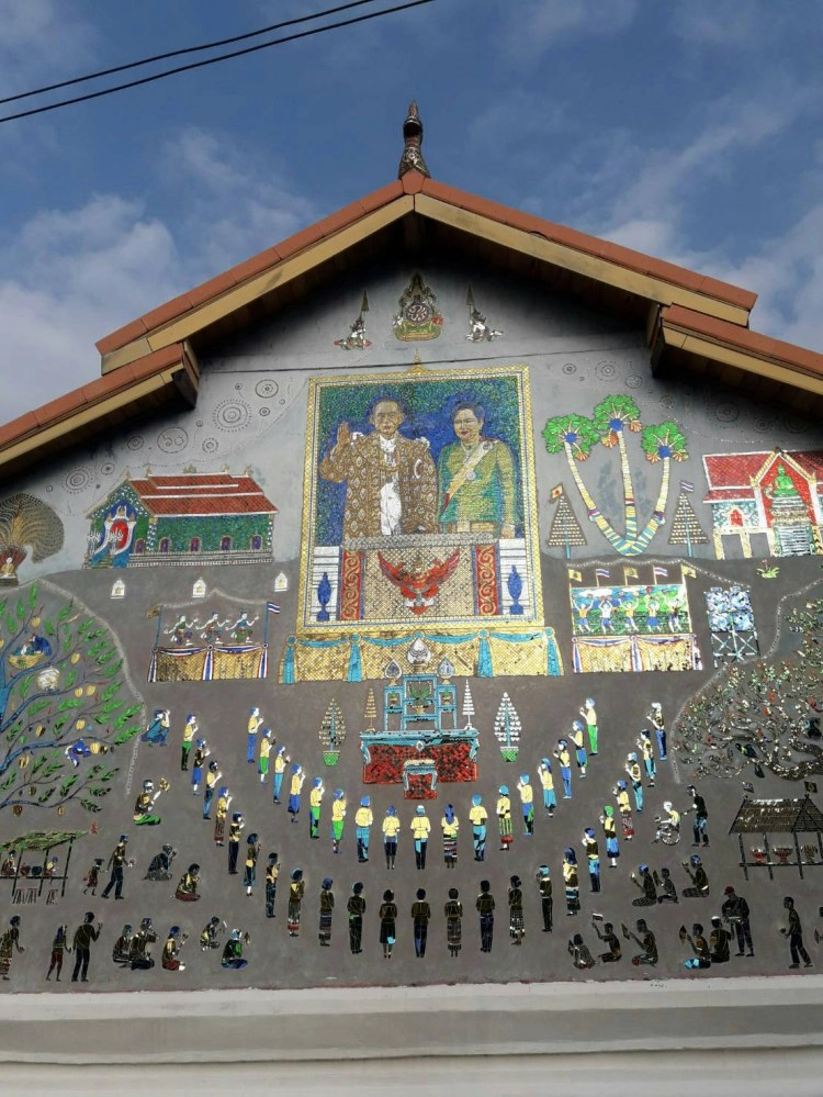 "โบสถ์มหาอุตม์" วัดสวยภาคอีสานจิตรกรรมผนัง