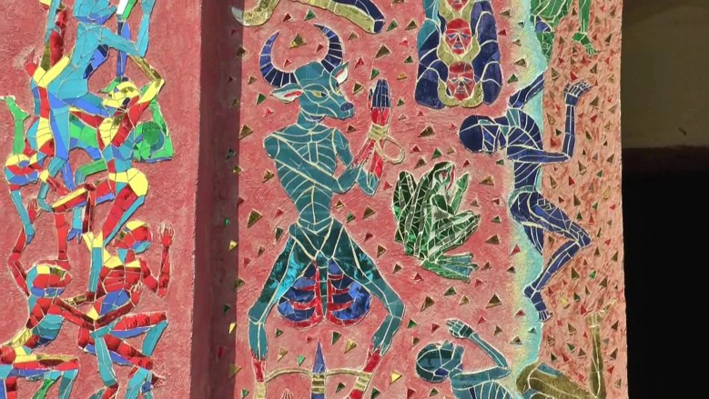 "โบสถ์มหาอุตม์" วัดสวยภาคอีสานจิตรกรรมผนัง