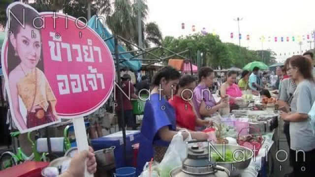 ออเจ้าไปชัยนาทกันเถิด!! แม่ค้าแต่งชุดไทย ขายยำออเจ้า ยำขนมจีนพี่หมื่น ไส้ย่างอีปริก ขายดีมากขอบอก