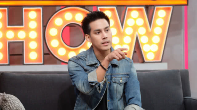 "เอิร์ธ" วิศววิท หนุ่มแซบขวัญใจออเจ้า 
เปิดปากตอบทุกเรื่องหลังเจอโซเชียลโจมตี