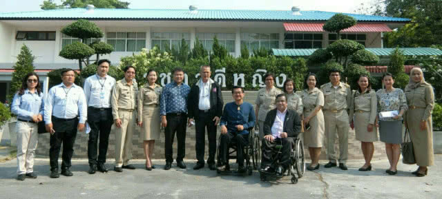 ถนนอารยสถาปัตย์ จ.นนทบุรี 
ส่งเสริมสิทธิคนพิการแห่งแรกของไทย