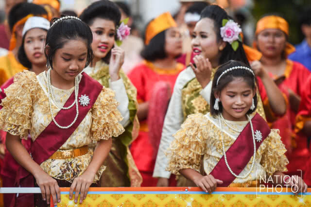 ออเจ้า ณ เมืองนนท์ ร่วมงานวัฒนธรรมสองฝั่งเจ้าพระยาสุดคึกคัก