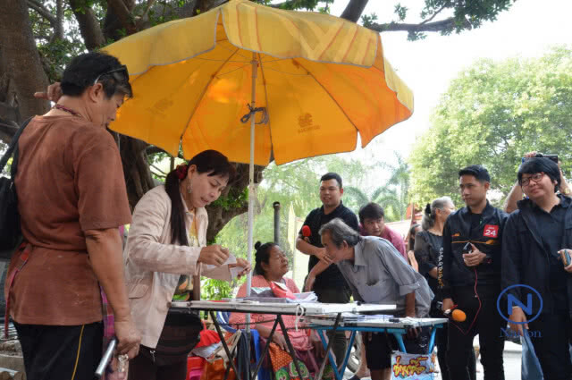 "เจ๊เกียว"ยันกองสลากฯ
รวมหวยชุดขายเอง
ไม่กระทบแม่ค้ารายย่อย