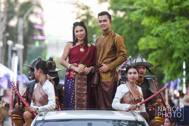 ออเจ้า ณ เมืองนนท์ ร่วมงานวัฒนธรรมสองฝั่งเจ้าพระยาสุดคึกคัก