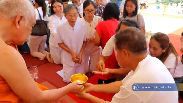ชาวพังงา ถอดทองเครื่องประดับ ร่วมหล่อพระไภษัชยคุรุพุทธเจ้า