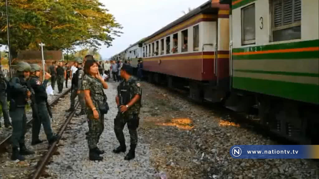 2 คนร้าย ใช้อาวุธปืน อา.ก้า.ยิงขบวนรถไฟที่เจาะไอร้อง 2 คนร้าย ใช้อาวุธปืน อา.ก้า.ยิงขบวนรถไฟที่เจาะไอร้อง