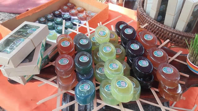 จากงานวิจัย สู่อาชีพ เด็กม.2 เจ้าของร้าน "Dek-Noi Porpeang Shop- Organic Product"