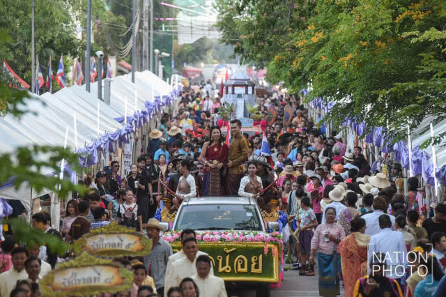 ออเจ้า ณ เมืองนนท์ ร่วมงานวัฒนธรรมสองฝั่งเจ้าพระยาสุดคึกคัก