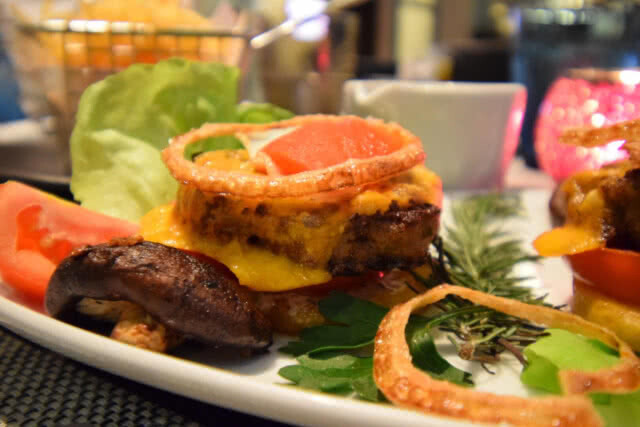 อร่อยปักหมุด : Mövenpick Hotels & Resorts Bangkok ฉลองครบ 70 ปี เสิร์ฟ 7 เมนูสุดพิเศษพร้อมกันทั่วโลก