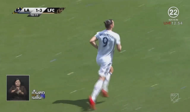 "ซลาตัน" ประเดิมเบิ้ลพาแกแล็คซี่คว้าชัย